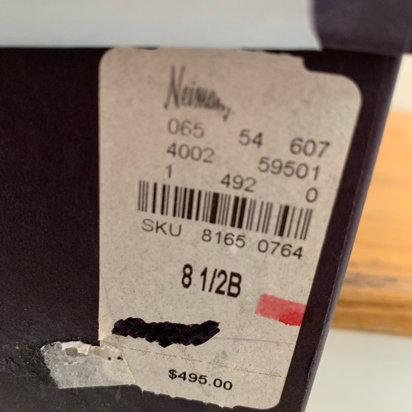 EUC Prada Black Leather Pump - Picture 8 of 8